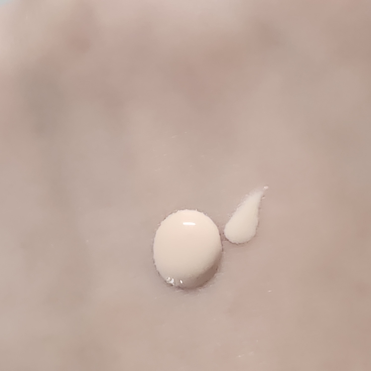 露西美白隔离乳霜 [SPF50+/PA++++]的真实用户使用照片