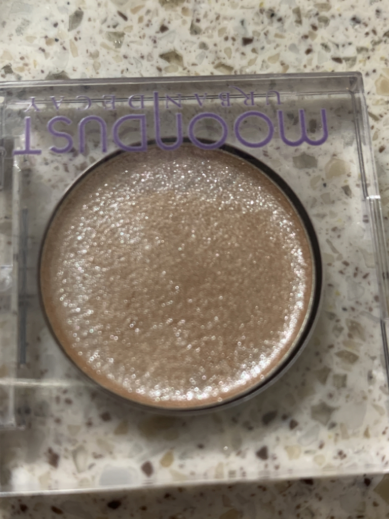 어반디케이 (URBANDECAY) 문더스트 모노 아이섀도우 [스페이스카우보이] review image
