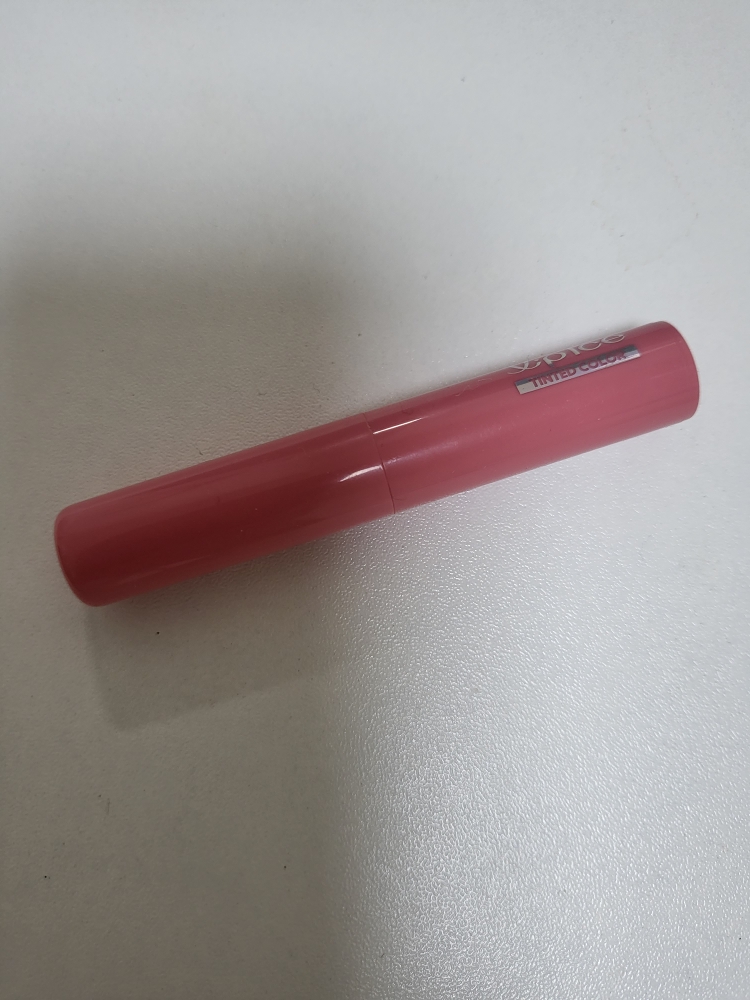 唇部冰霜色彩 [猩红]的真实用户使用照片