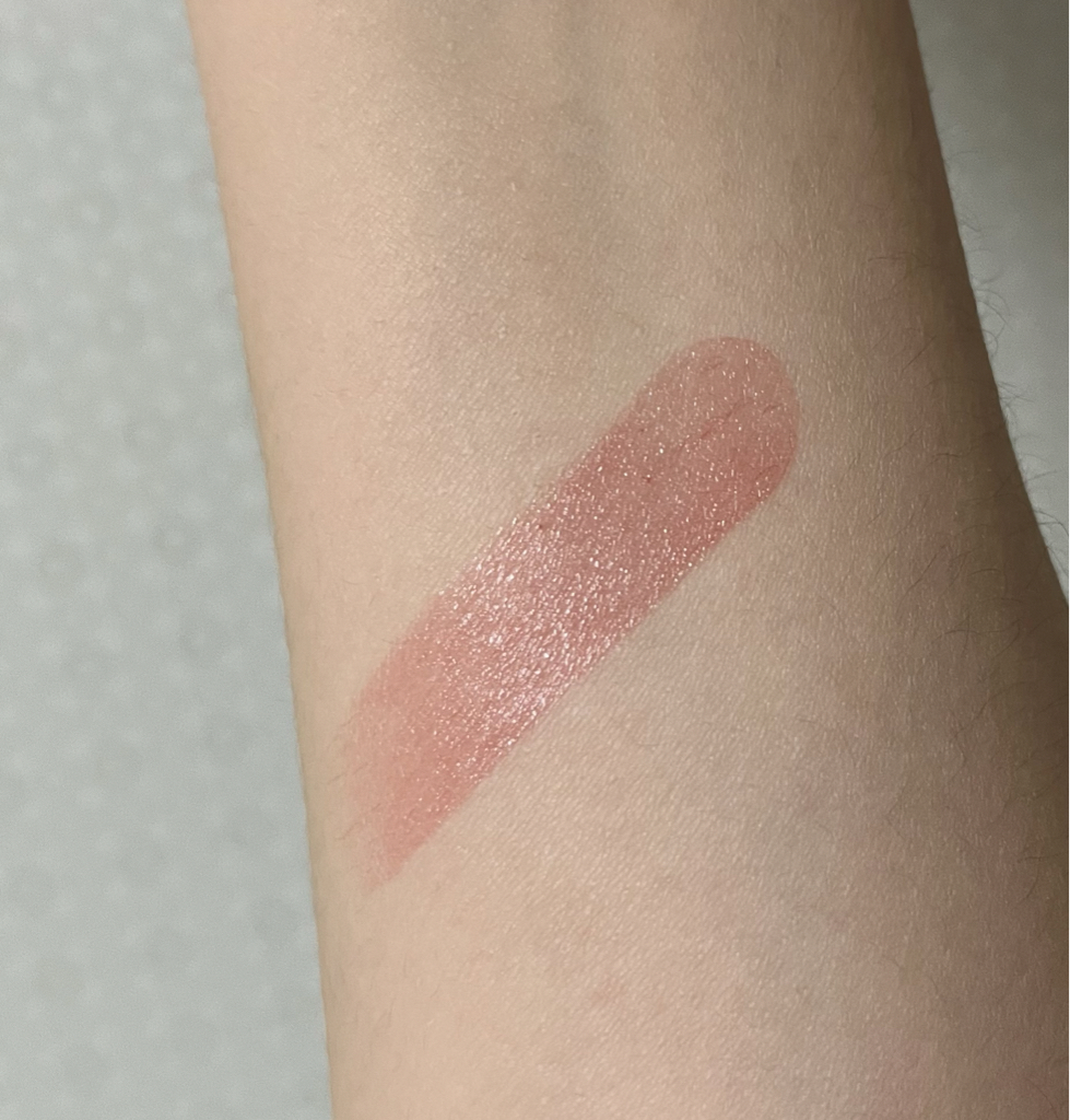 纯素精华色彩润唇膏[玫瑰浆果]的真实用户使用照片