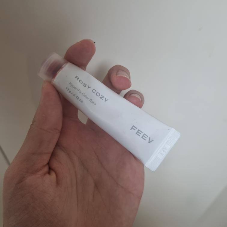 颜彩唇膏 [静谧玫瑰]的真实用户使用照片