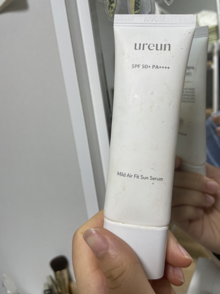 植物性温和空气动力学防晒精华液 [SPF50+/PA++++]的真实用户使用照片