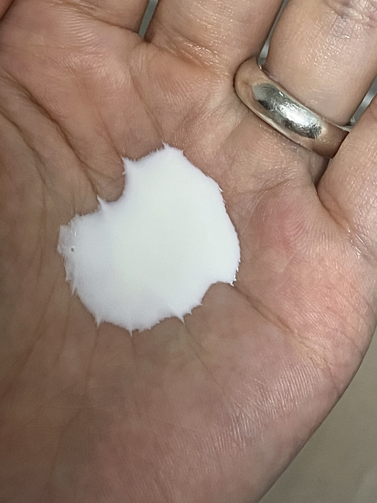 雪肌精 清透健康防晒乳霜 [SPF50+/PA++++] common.review image