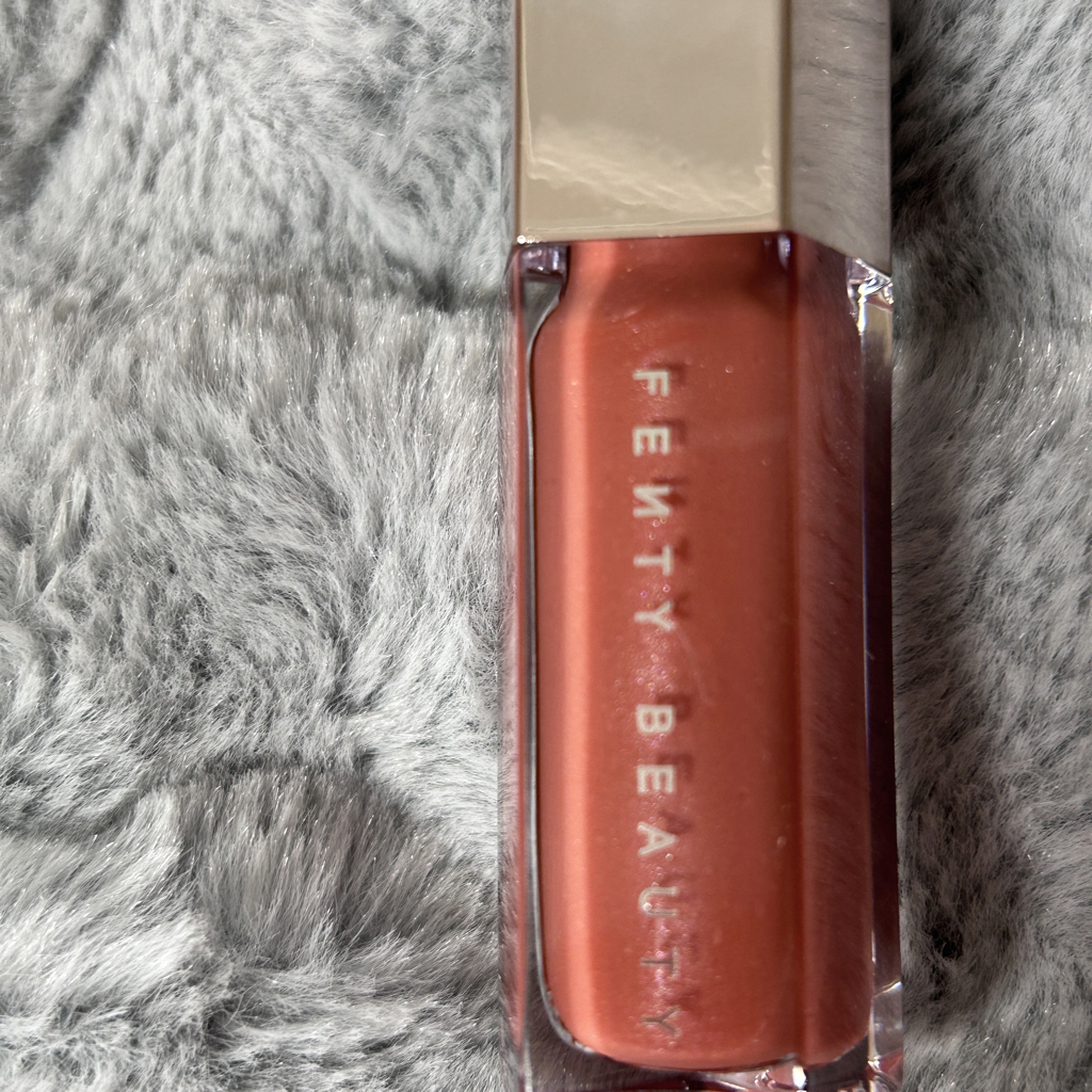 펜티뷰티 (FentyBeauty) (해외) 글로스밤 유니버셜 립 루미나이저 [FU$$Y] review image