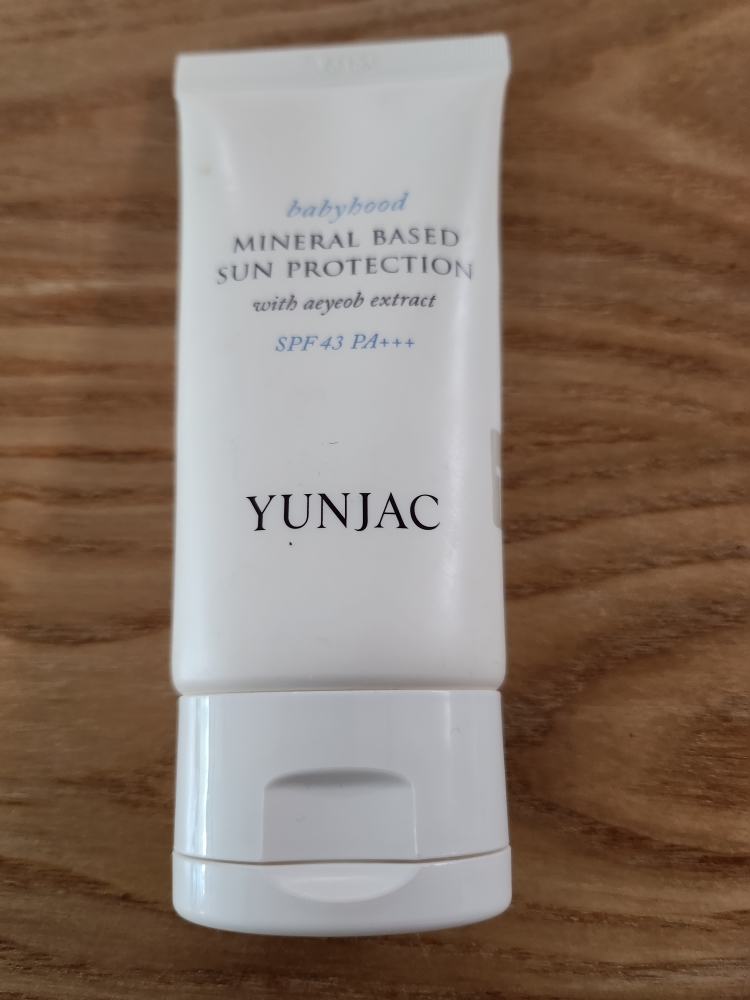 연작 (YUNJAC) 베이비후드 미네랄베이스 선프로텍션 [SPF43/PA+++] review image
