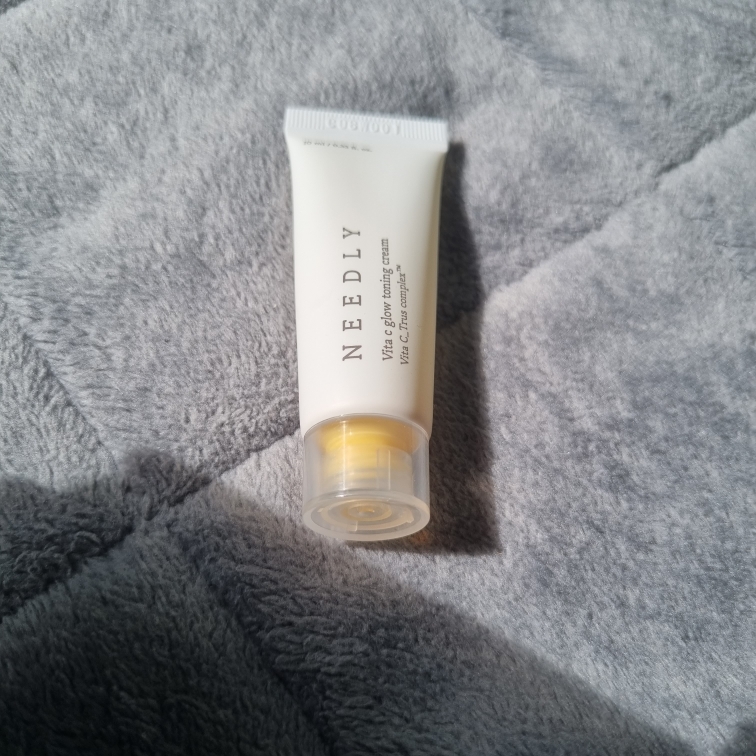 니들리 (NEEDLY) 비타C 글로우 토닝 크림 review image