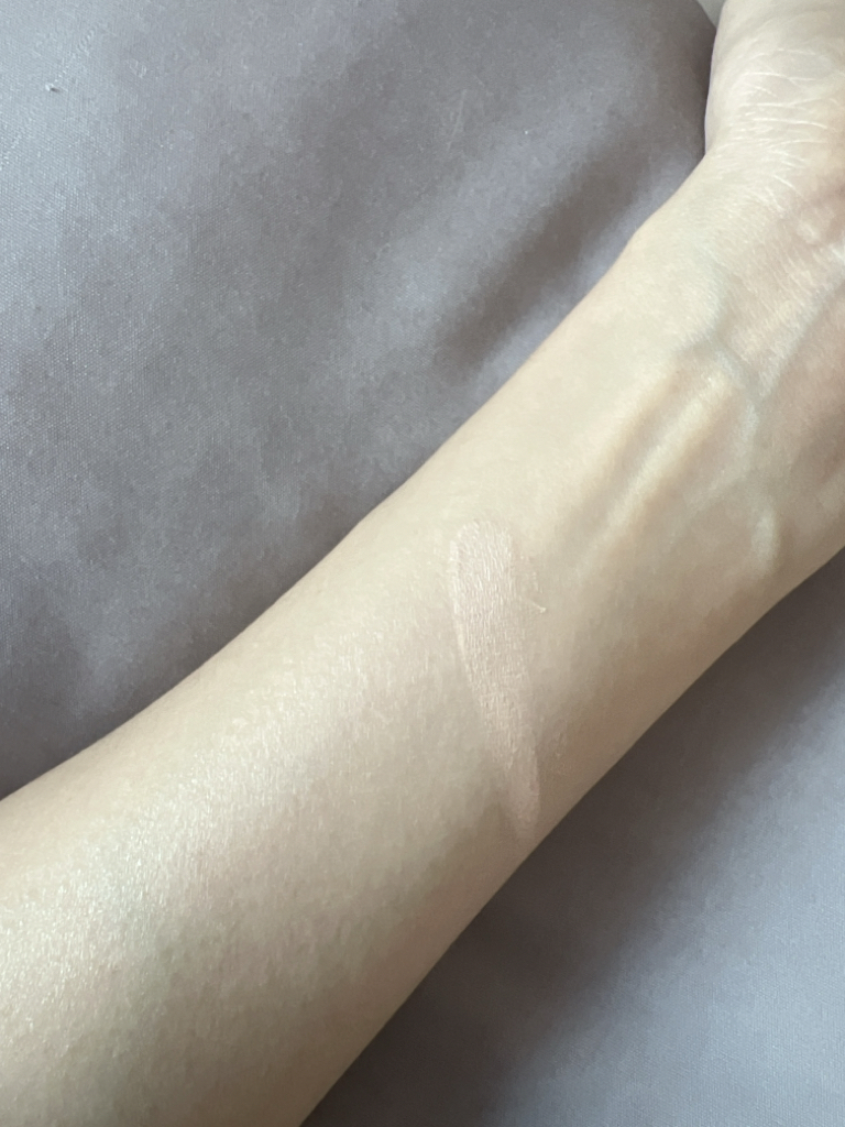바이옴액티베이트 (BIOMEACTIVATE) 에어리 커버 쿠션 [SPF50+/PA+++] [23호] review image