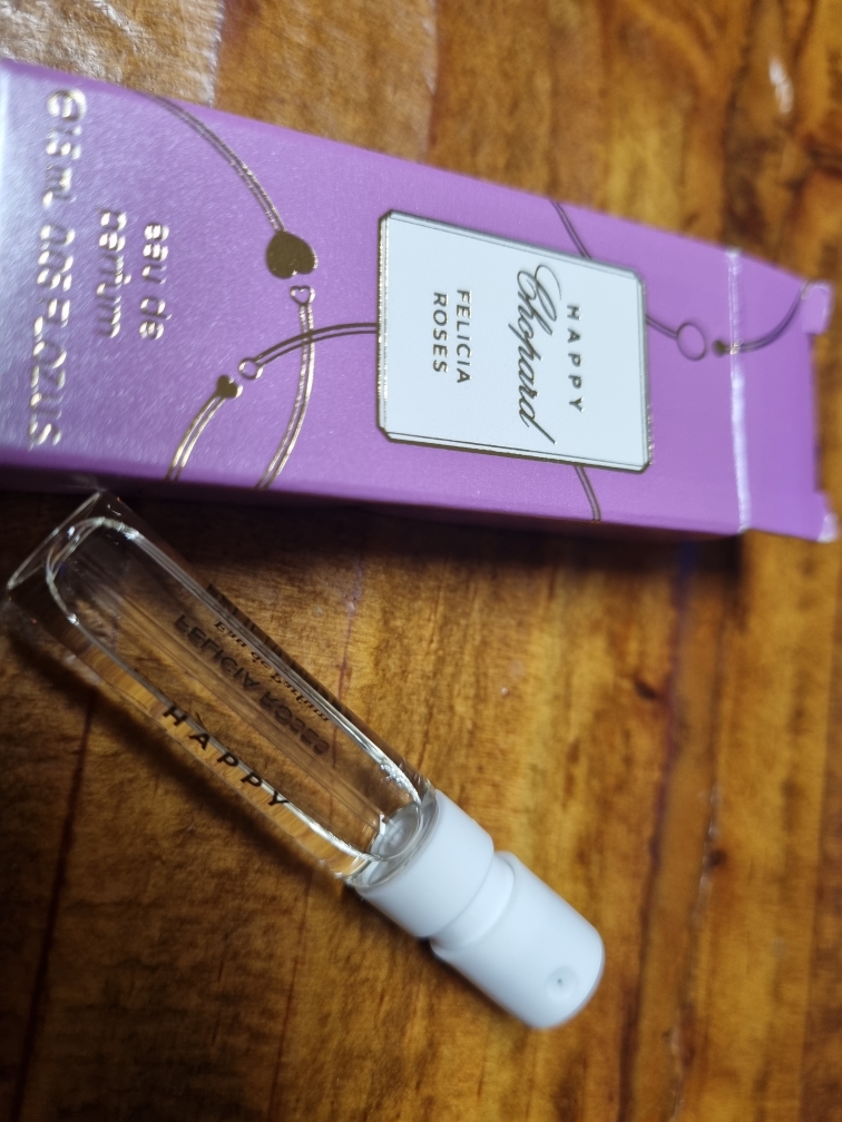 쇼파드 (CHOPARD) 펠리시아 로즈 오 드 퍼퓸 review image