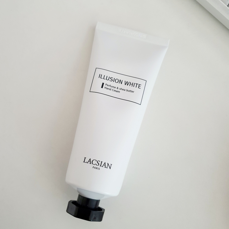 라끄시안 (LACSIAN) 일루션 화이트 퍼퓸 핸드크림 review image