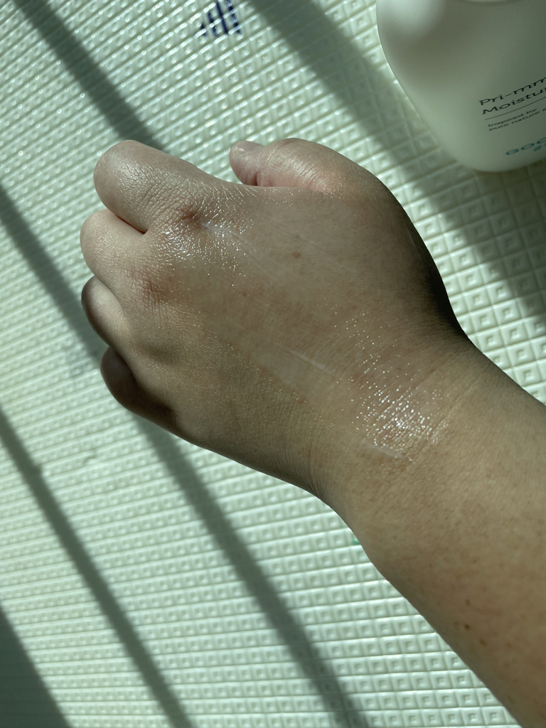 丰富水润乳液的真实用户使用照片
