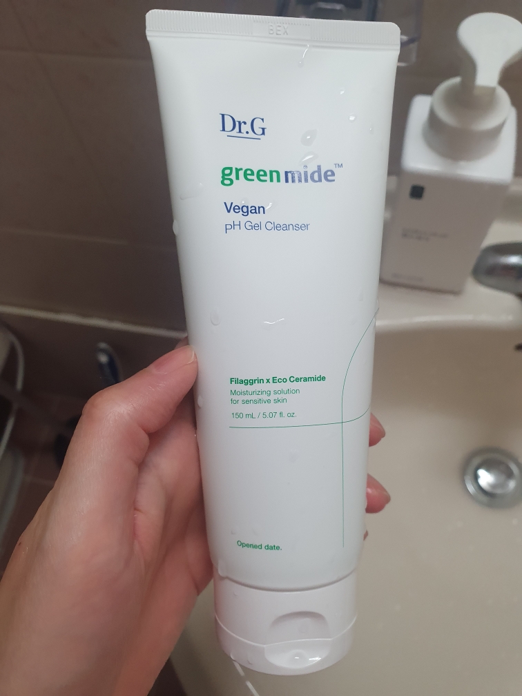 닥터지 (Dr.G) 그린마이드 비건 약산성 젤 클렌저 review image