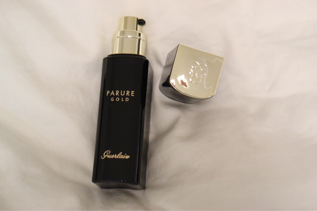 Real user review photo of Parure Gold Rejuvenating Gold Radiance Foundation