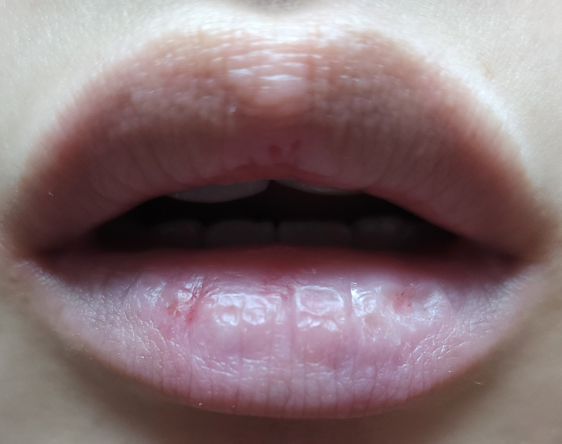 네츄럴샤인 (NaturalShine) 럭스 레드 드롭 립큐어 롱래스팅 젤 [7 빅토리아] review image