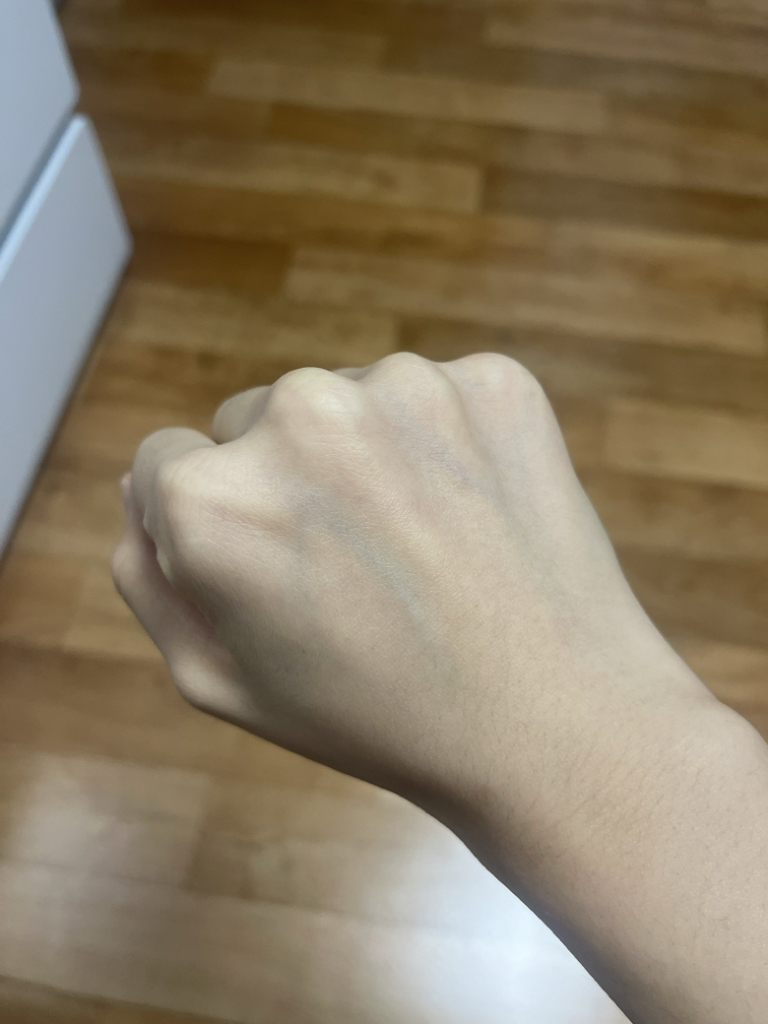 八小时乳霜保护霜 [轻香型]的真实用户使用照片