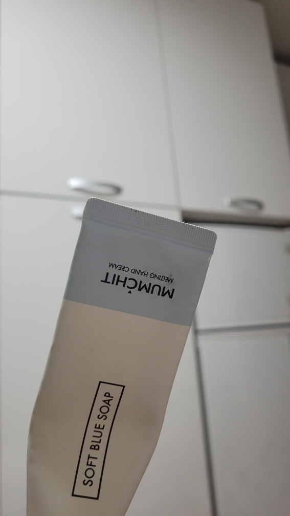 融化手霜 [柔软蓝色香皂]的真实用户使用照片