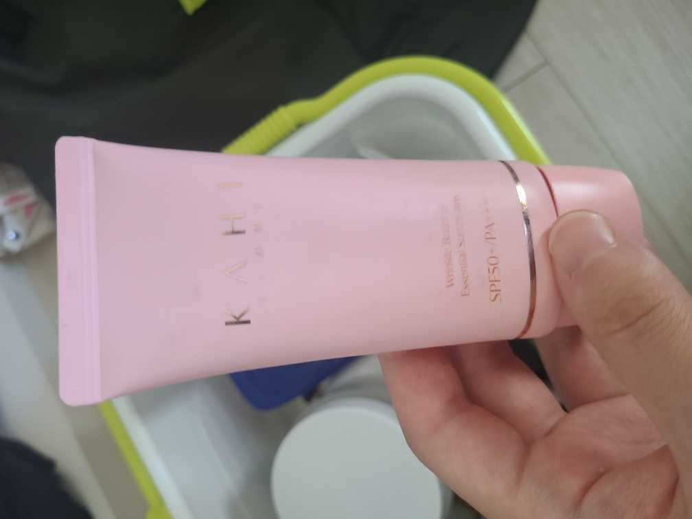 가히 (KAHI) 링클 바운스 에센셜 선크림 [SPF50+/PA++++] review image