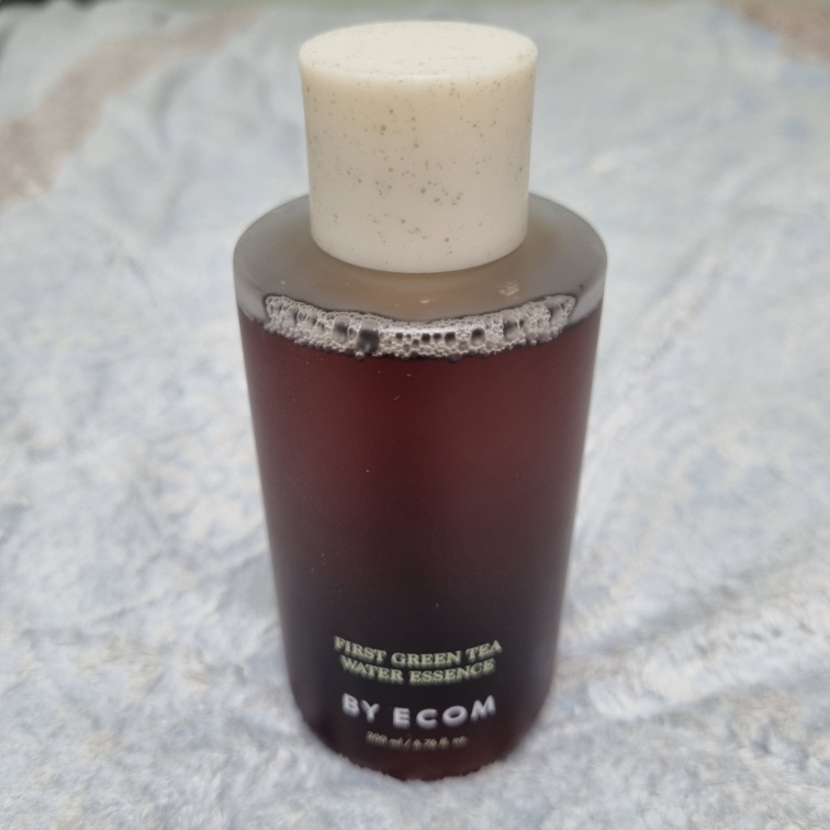 First Water 绿茶水精华的真实用户使用照片