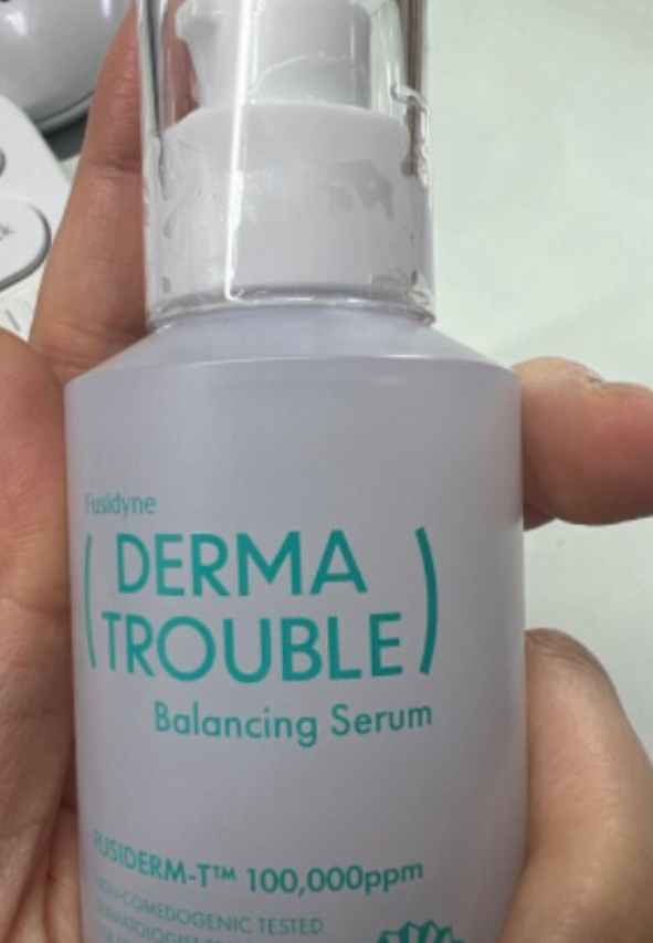 皮肤问题平衡精华的真实用户使用照片
