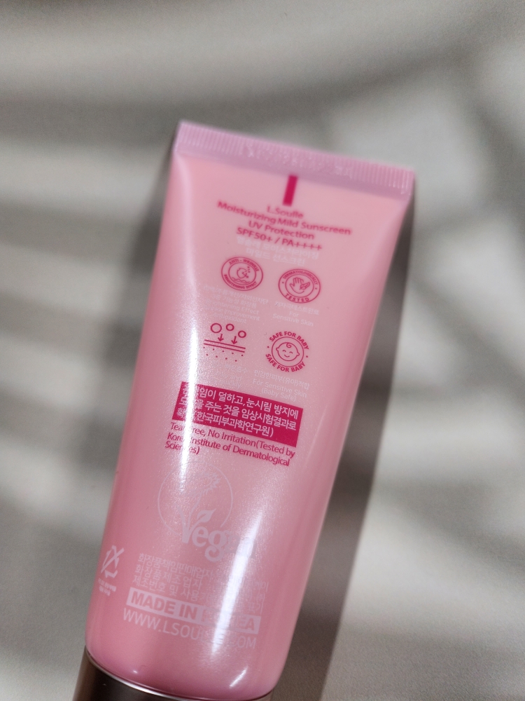 保湿温和防晒霜 [SPF50+/PA++++]的真实用户使用照片