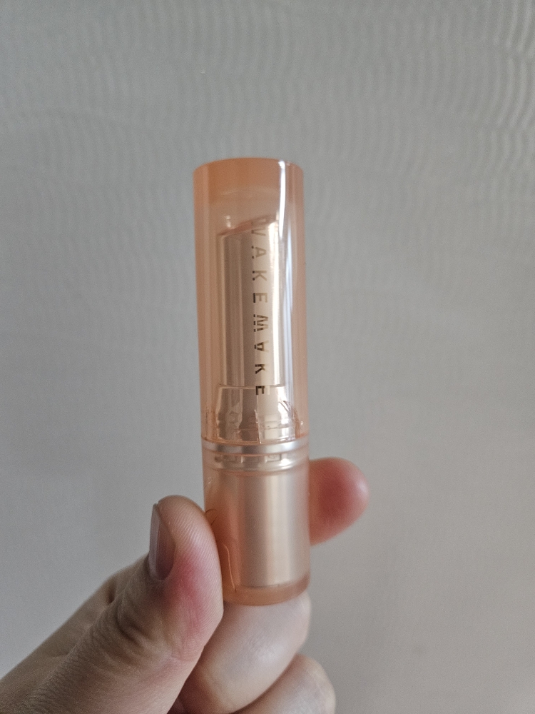 维他命水润唇膏 [02 发光红]的真实用户使用照片