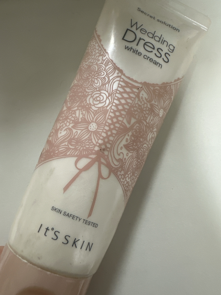 its skin wedding dress cream review Review It's skin Secret Solution Wedding Dress cream