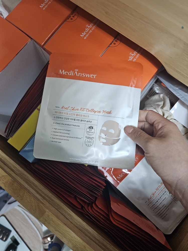 真实肌肤贴合胶原蛋白面膜的真实用户使用照片