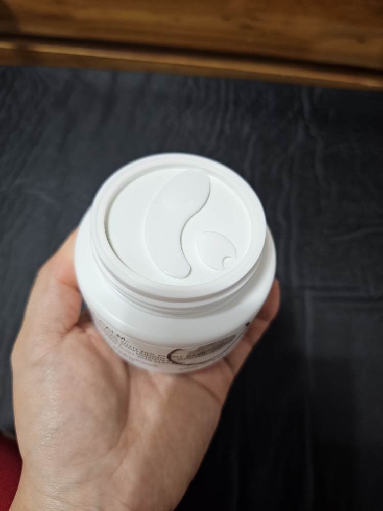 HUECALM COCONUT MOISTURIZING CLEANSING BALM review image
