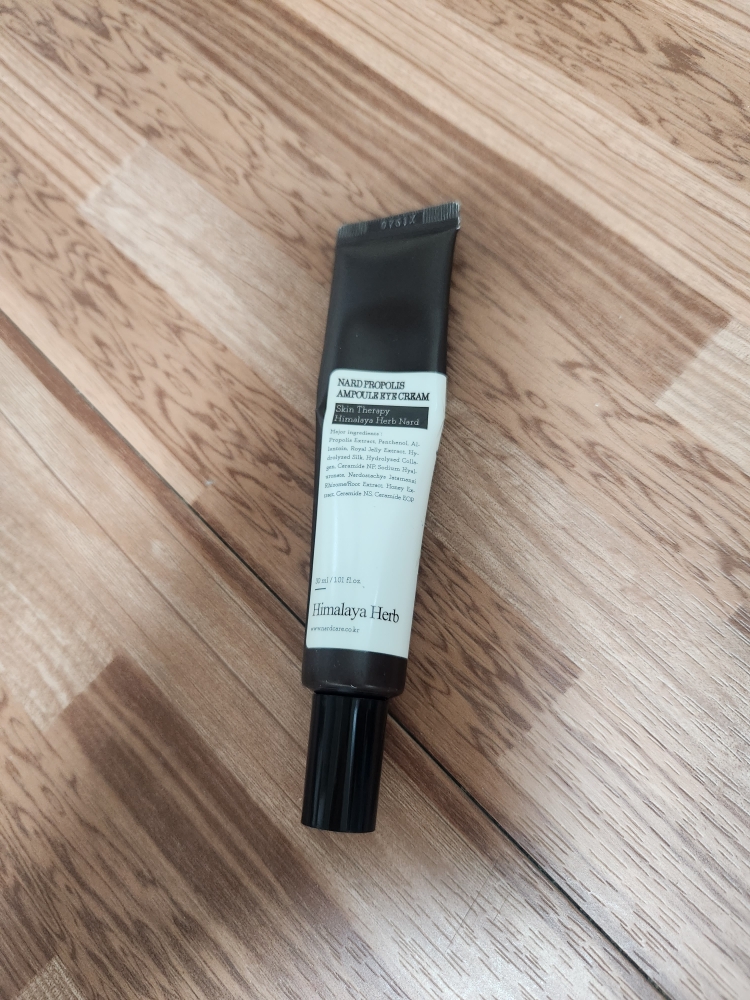 蜂胶安瓶眼霜的真实用户使用照片