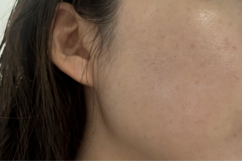 포레덤 (FORETDERM) V6+ 안티에이징 항산화 톤업 물광 선크림 [SPF50+/PA++++] review image