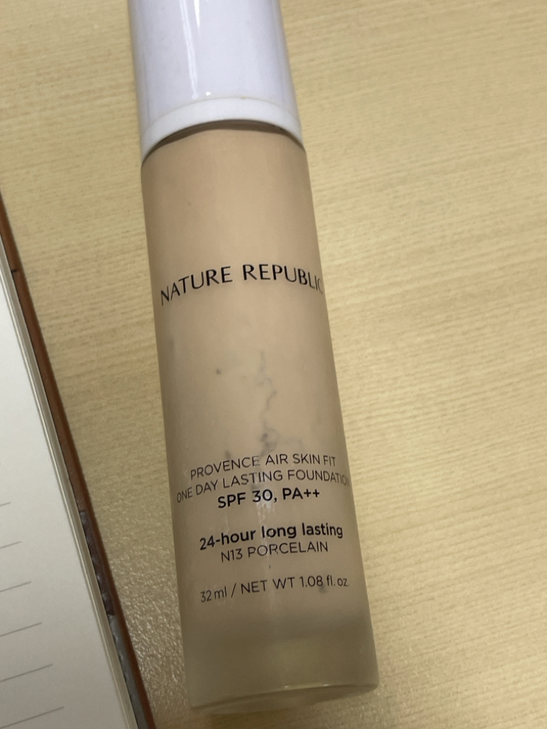 네이처리퍼블릭 (NATUREREPUBLIC) 프로방스 에어 스킨 핏 원데이 래스팅 파운데이션 [SPF30/PA++] [N13 포슬린] review image
