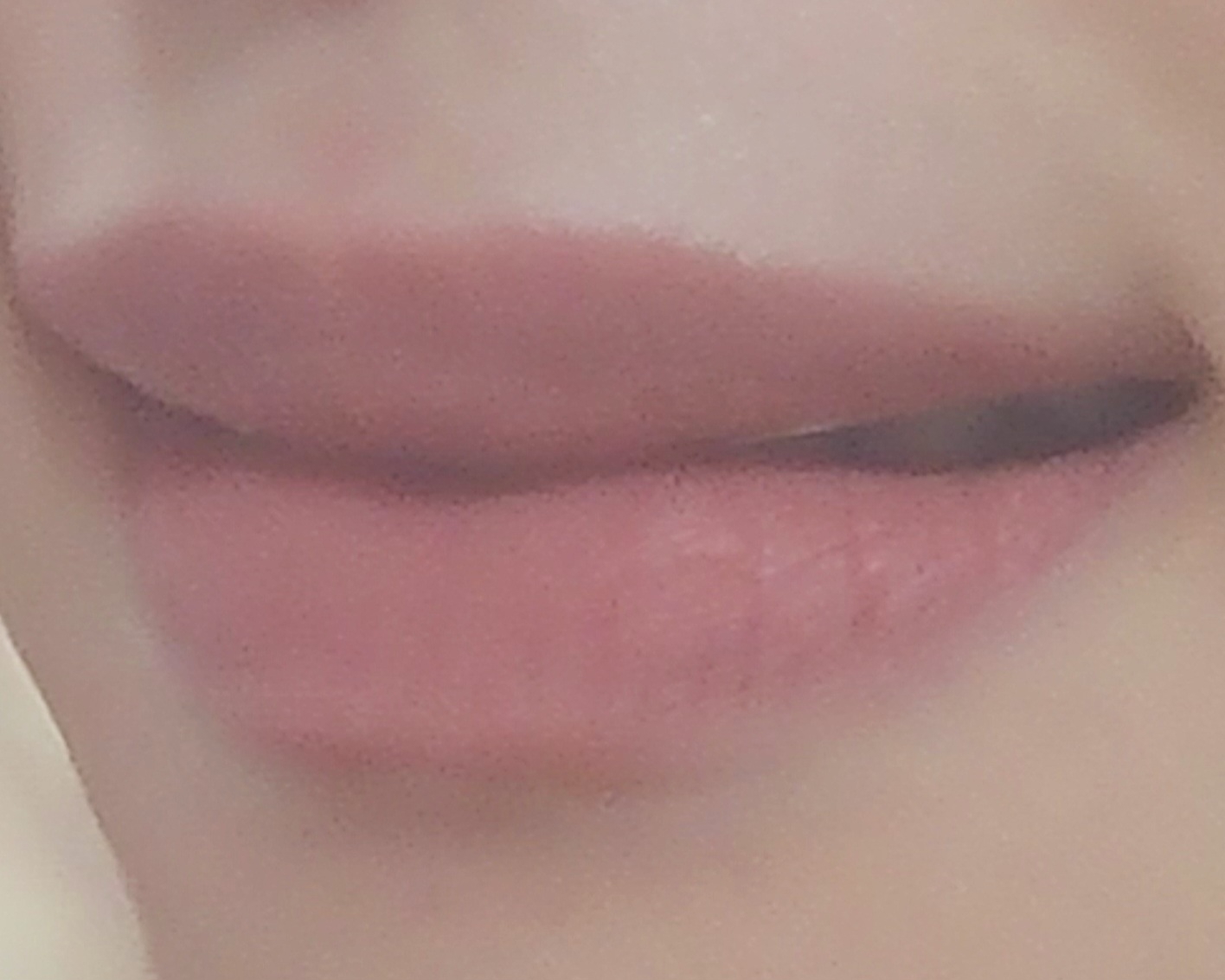 晕染唇笔 [BE02 Nude Beige] （2 英镑）的真实用户使用照片