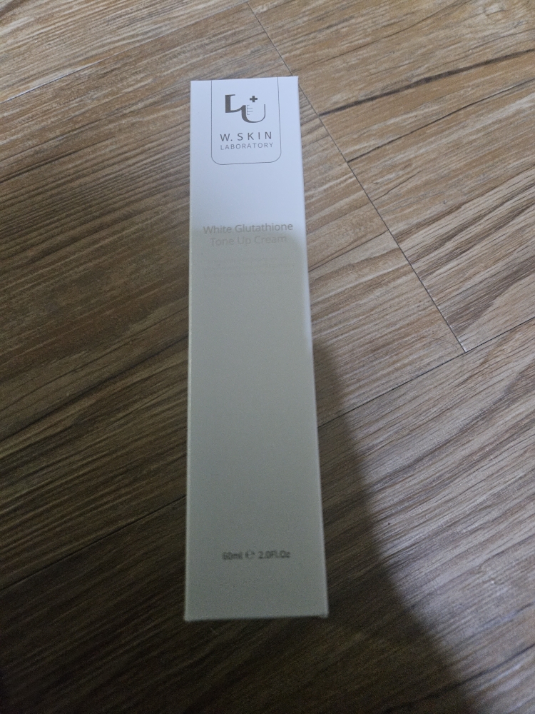 白色谷胱甘肽提亮霜的真实用户使用照片