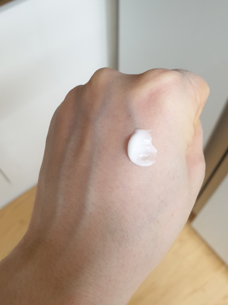 Real user review photo of AQUA PHYTOPLEX CERA CREAM