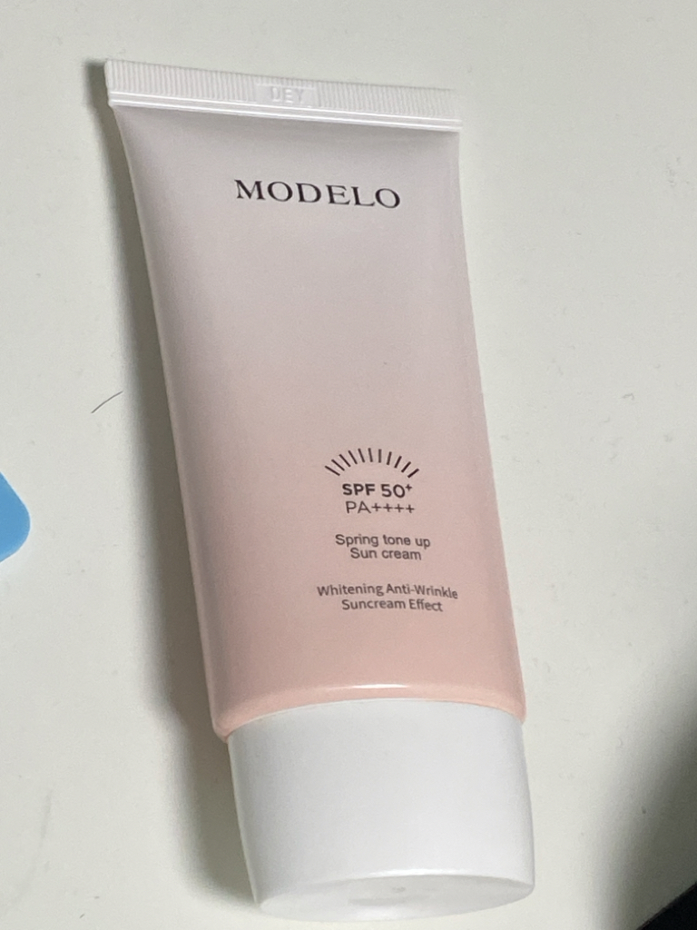 MODELO Spring tone up Sun cream [SPF50+/PA++++] review image