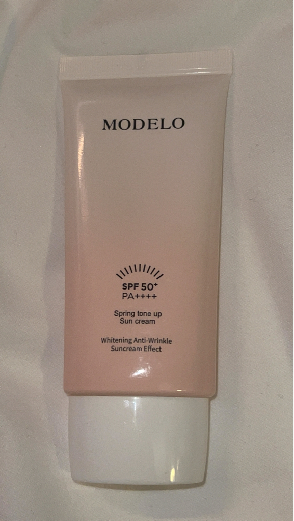 MODELO Spring tone up Sun cream [SPF50+/PA++++] review image