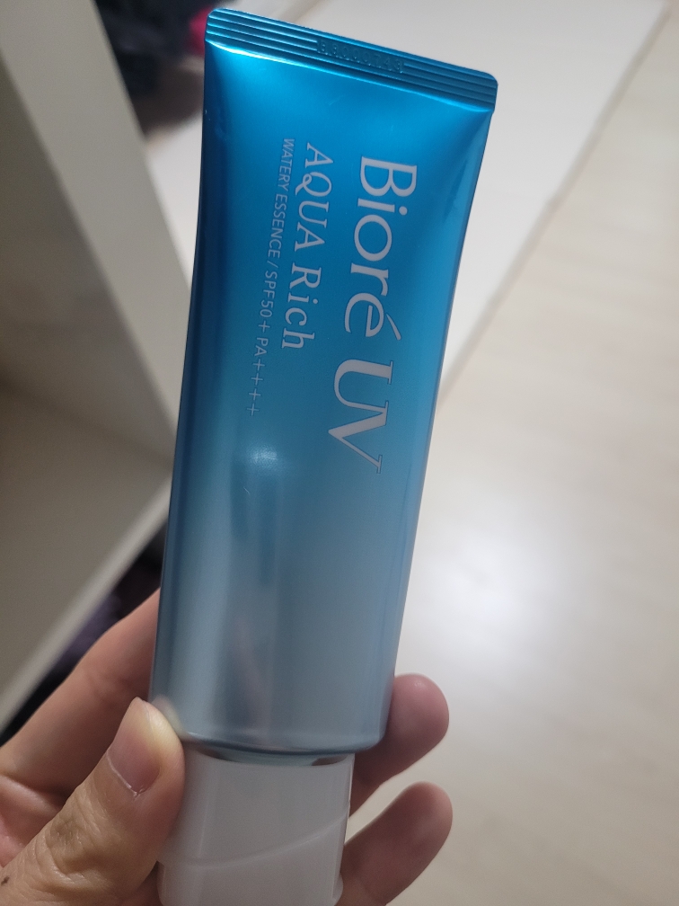 Biore (海外）UV Aquarich Watery Essence [SPF50+/PA++++] common.review image
