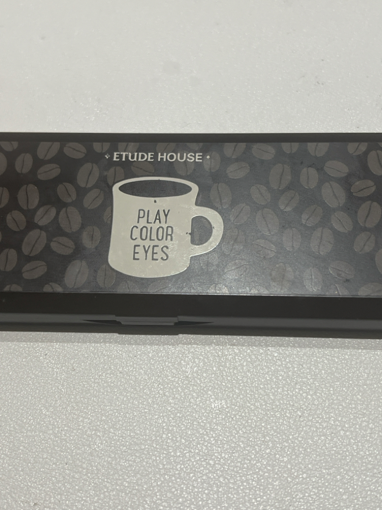 Real user review photo of Play Color Eyes [#in-the-cafe]