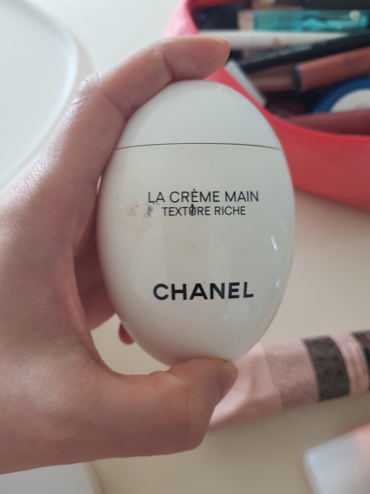 CHANEL LA CREME MAIN [TEXTURE RICHE] Reviews for 40 and Above | Hwahae