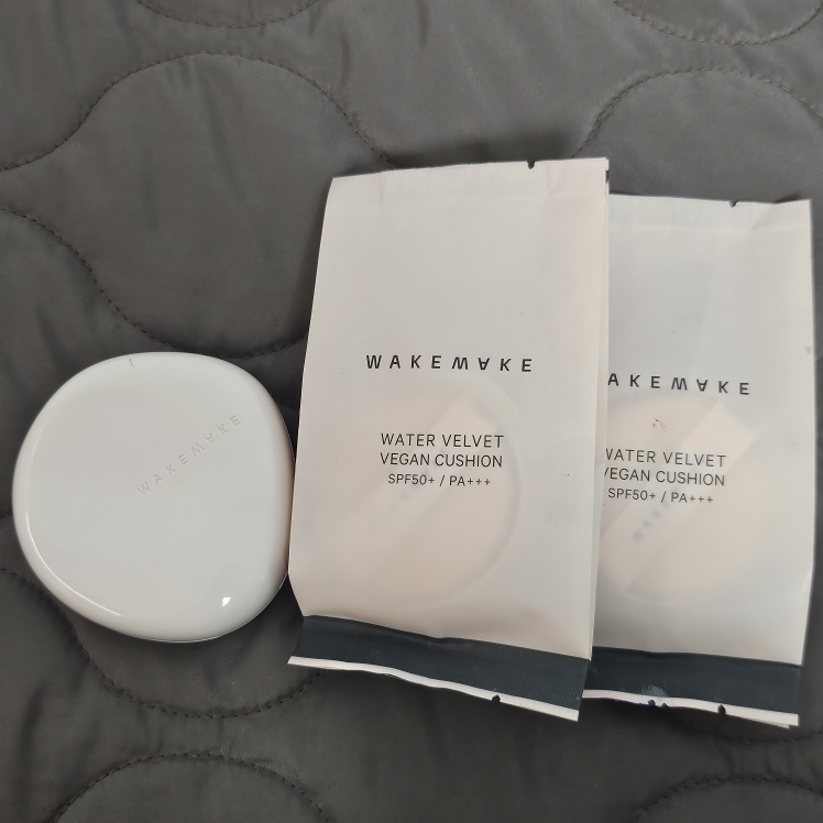wakemake Water Velvet Vegan Cushion [SPF50+/PA+++] [21 Vanilla] review image