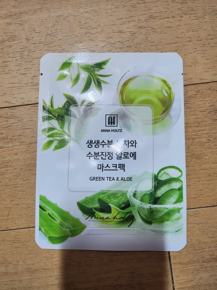 ANNAHOLTZ 生生水分绿茶和水分镇定芦荟面膜 common.review image