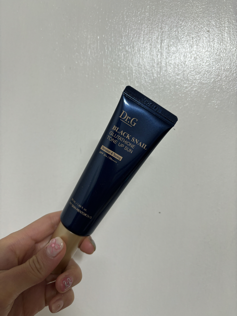 Dr.G BLACK SNAIL GLUTATHIONE TONE UP SUN [SPF50+/PA++++] Reviews for Acne
