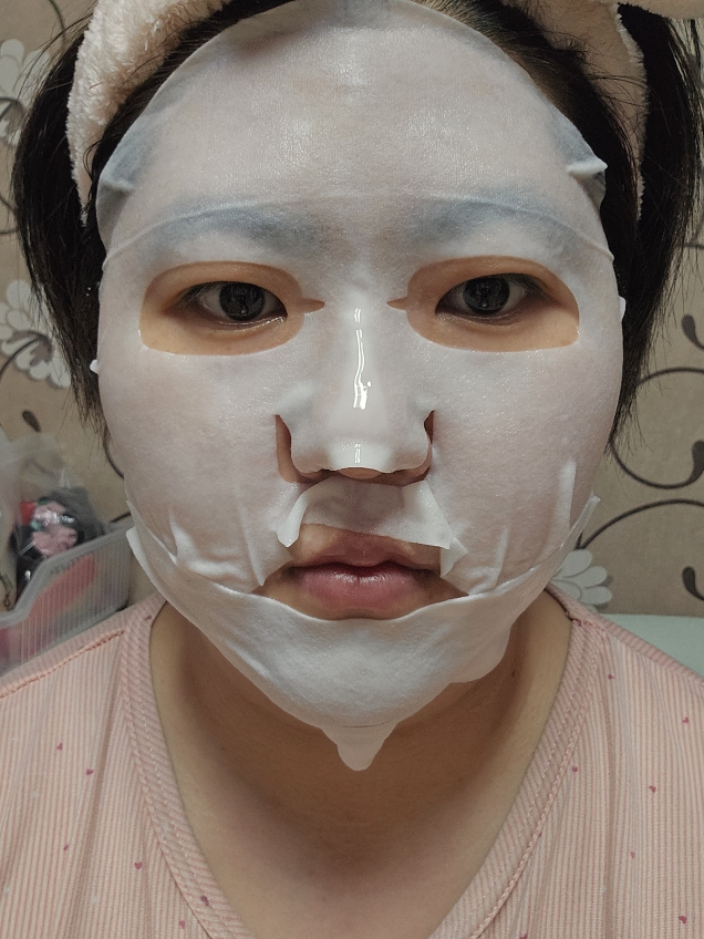 메디힐 (MEDIHEAL) 레티놀 콜라겐 크림 윤곽 마스크 review image