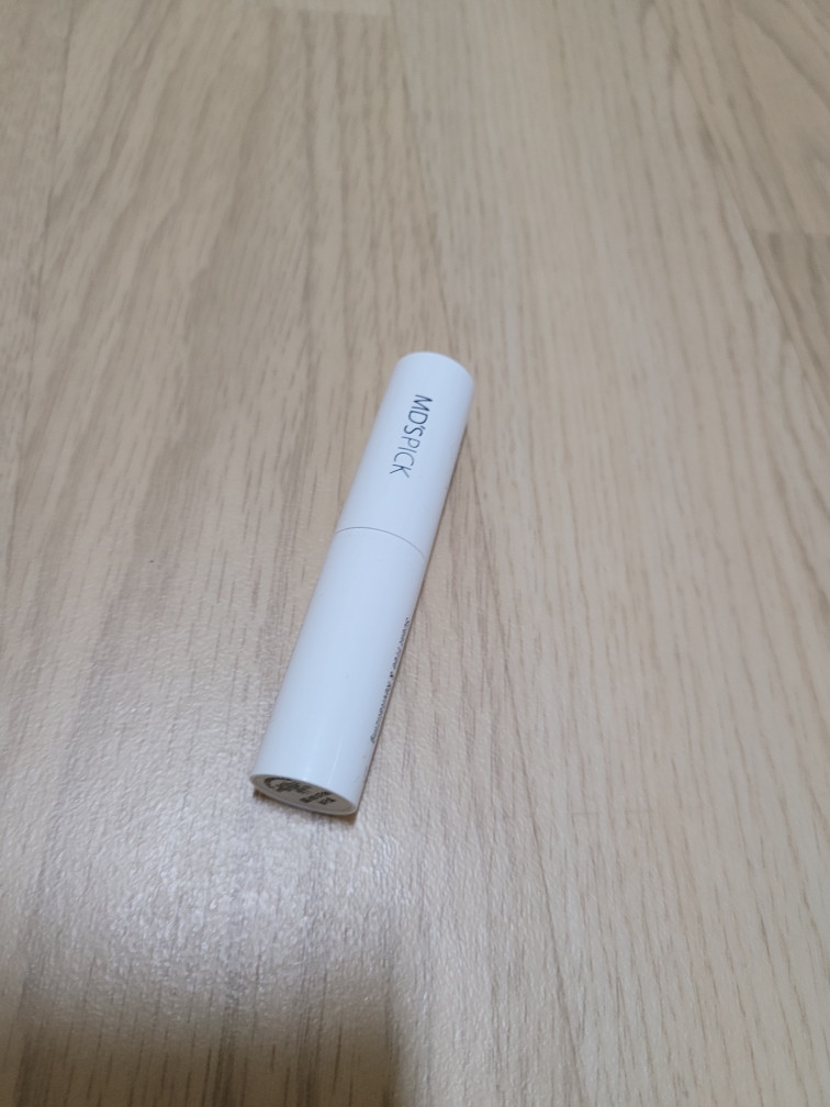无香型咖啡师纯净润唇膏的真实用户使用照片
