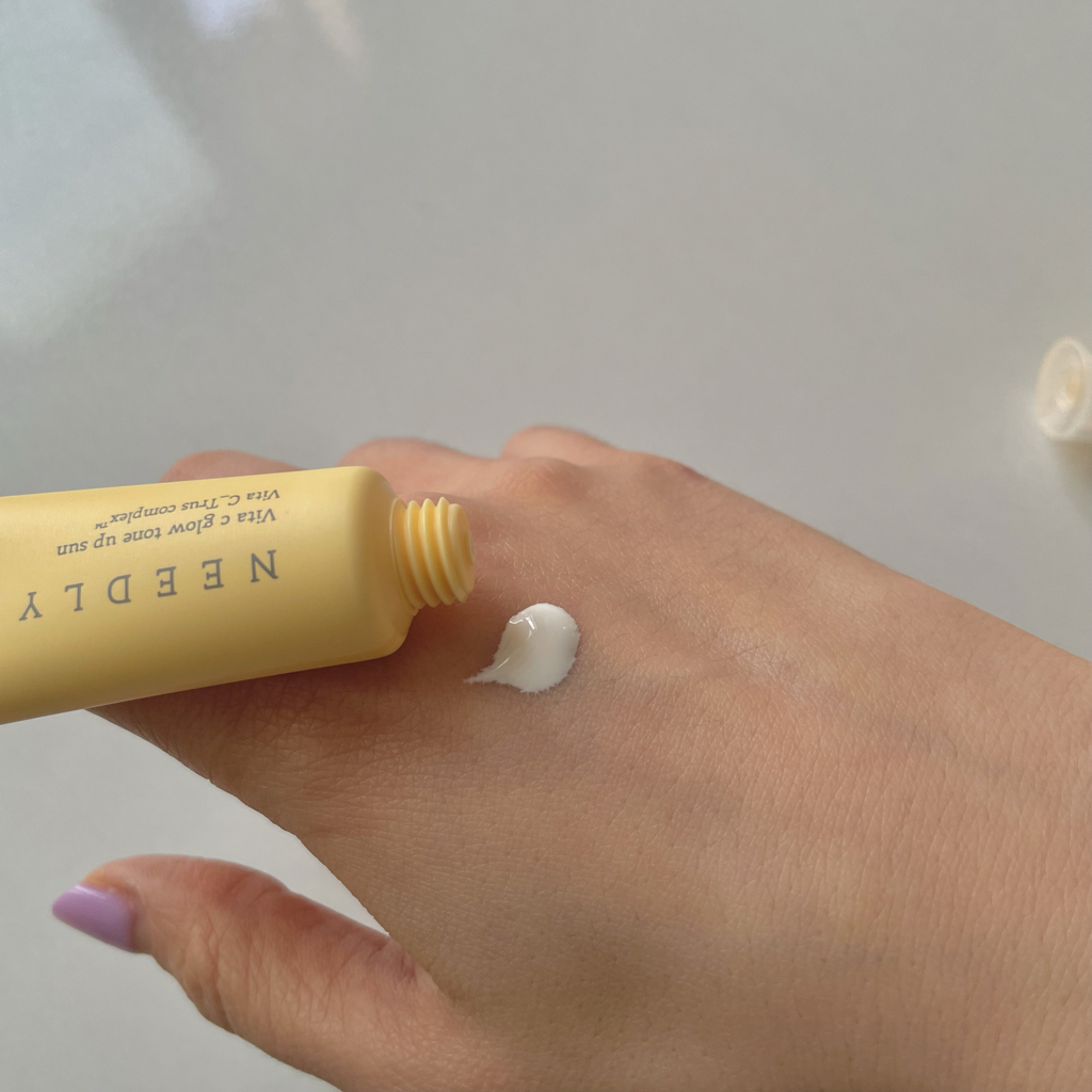 维他命C亮肤美白防晒霜 [SPF50+/PA++++]的真实用户使用照片