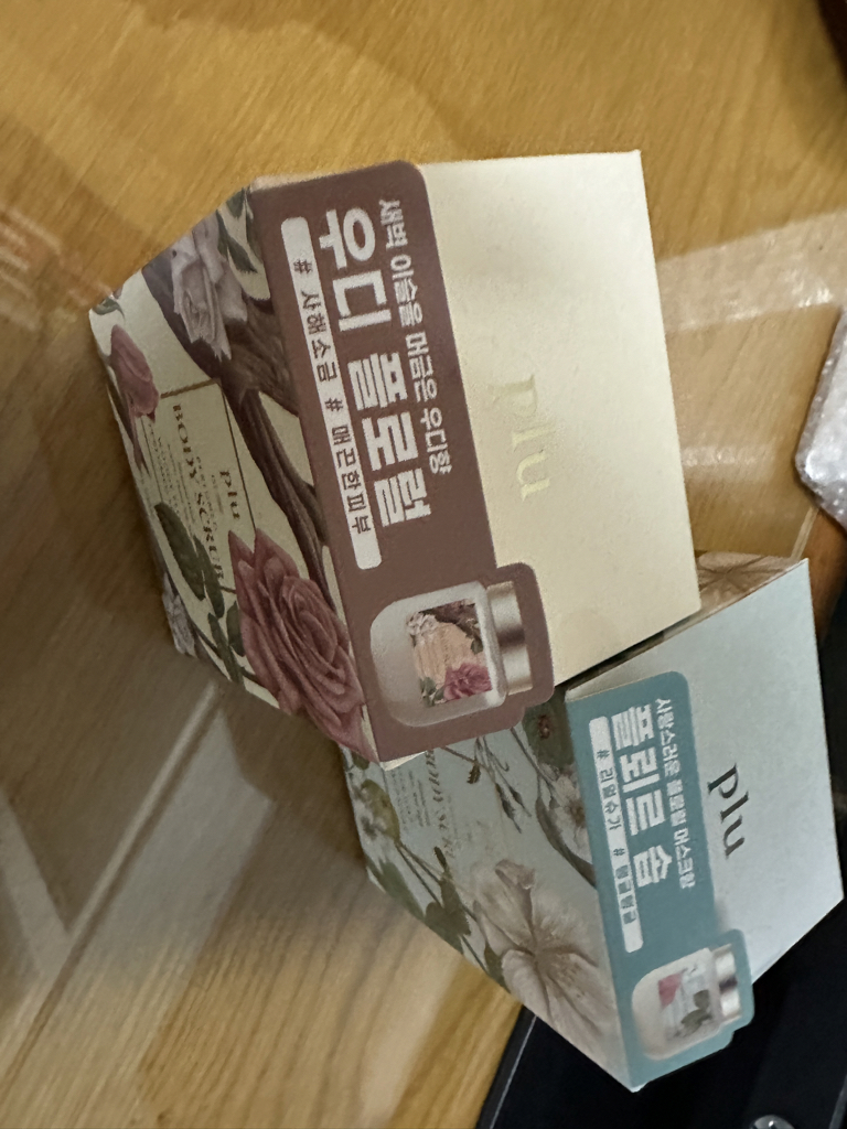 Real user review photo of Perfumed Sea Salt Body Scrub [Woody Floral]