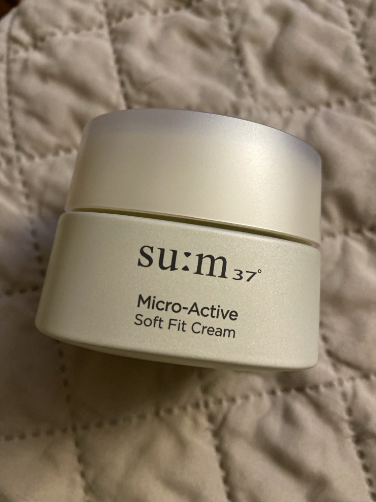 숨37도 (SUM37) 마이크로액티브 소프트 핏 크림 review image