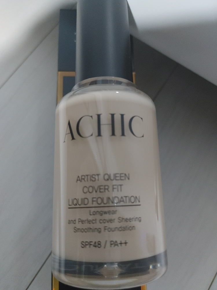 어시크 (ACHIC) 아티스트 퀸 커버핏 리퀴드 파운데이션 [SPF48/PA++] [01 뉴트럴바닐라] review image