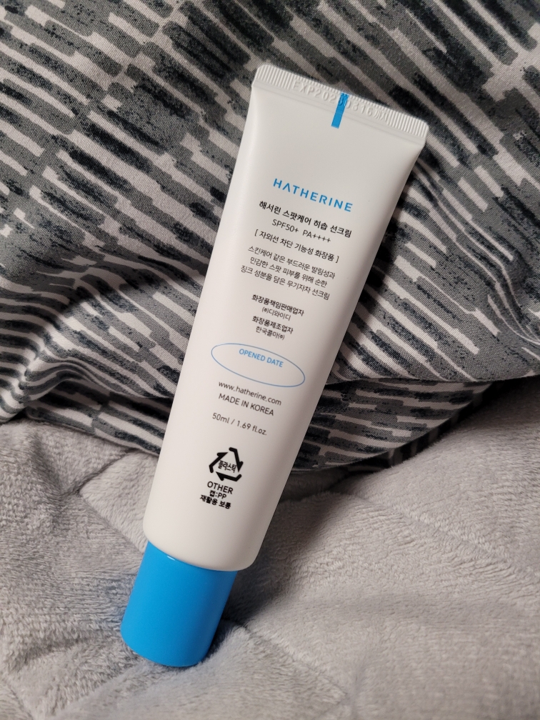 斑点护理防晒霜 [SPF50+/PA++++]的真实用户使用照片