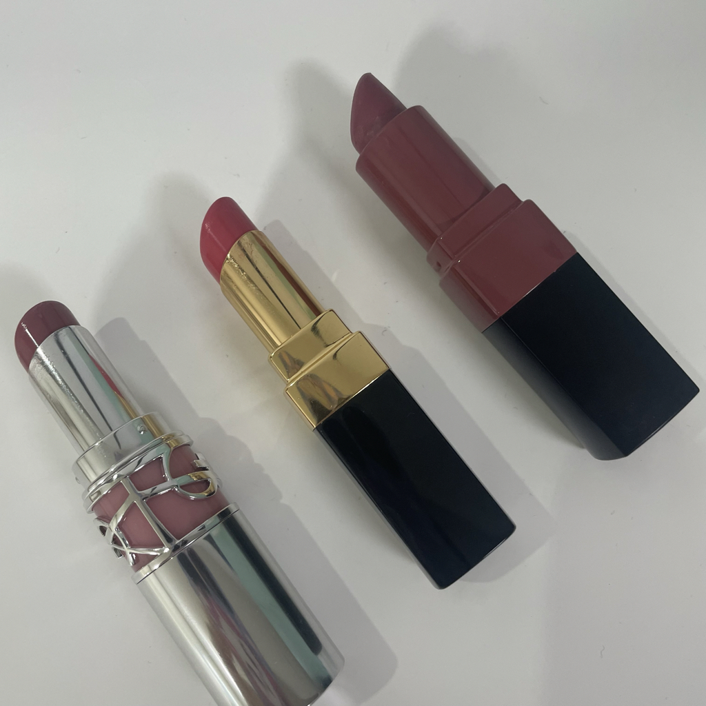 입생로랑뷰티 (YVESSAINTLAURENTBEAUTY) 러브샤인 워터샤인 립스틱 [44 누드라발리에] review image
