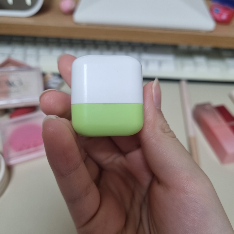 컬러그램 (colorgram) 파워퍼프걸 에디션 밀크 영롱 하트라이터 [07 앙버터컵] review image